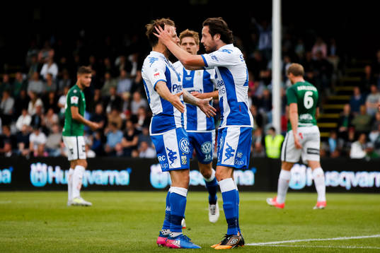 IFK Göteborgs Tobias Hysen och Mikkel Diskerud jublar