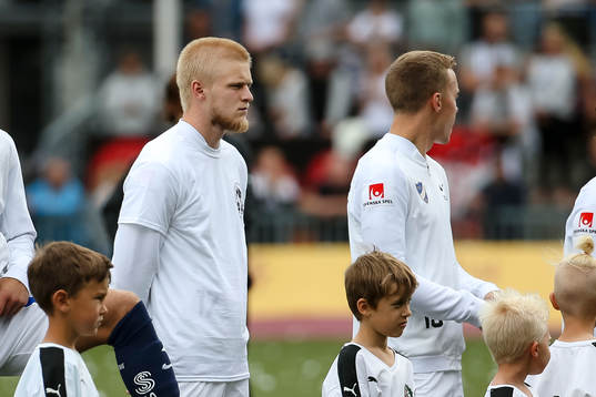 Norrköpings Karl Holmberg före fotbollsmatchen i