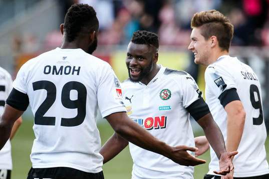 Örebros Maic Sema jublar