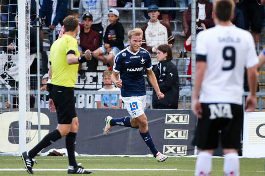 Norrköpings Sebastian Andersson jublar