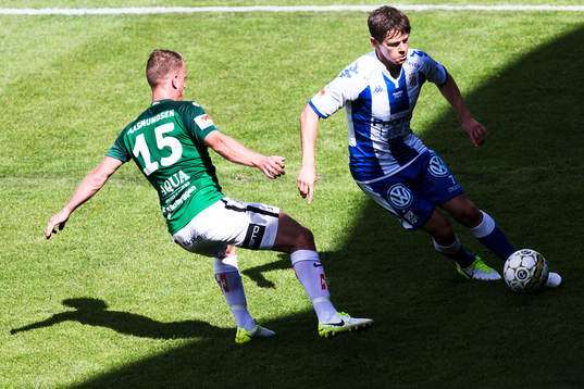 Jönköpings Stian Aasmundsen mot IFK Göteborgs Mads Albaek