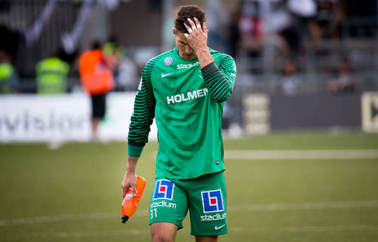 Norrköpings målvakt Michael Langer deppar