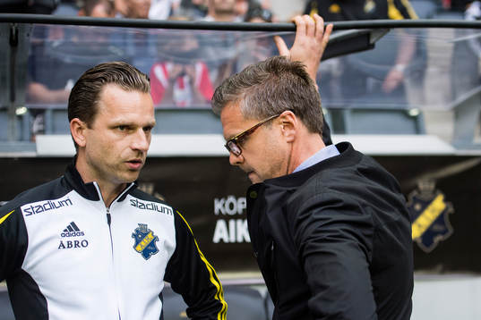 s assisterande tränare Bartosz Grzelak och tränare Rikard