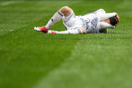 Östersunds Gabriel Somi får ont