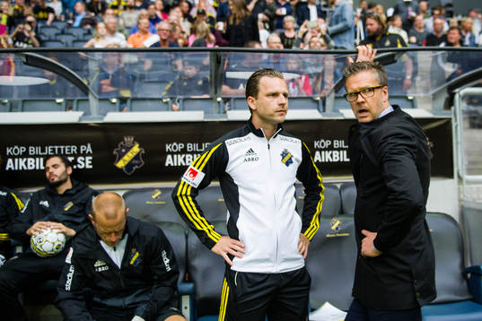 s tränare Rikard Norling och assisterande tränare Bartosz