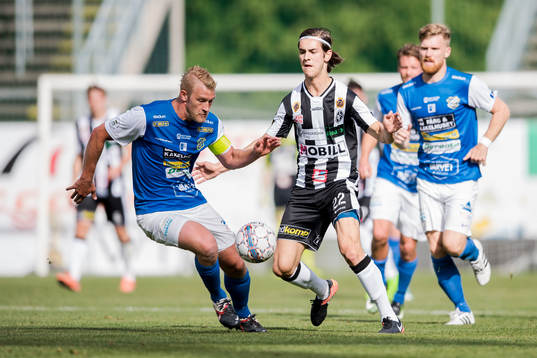 Oddevolds Robin Jansson och Landskronas Adi Nalic