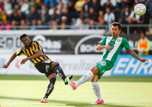 Häckens Mohammed Abubakari och Hammarbys Jiloan Hamad