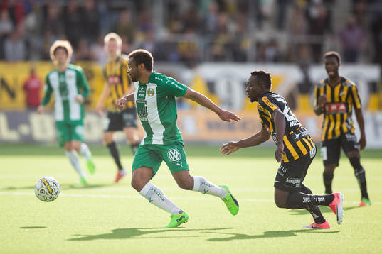 Hammarbys Serge-Junior Martinsson Ngouali mot Häckens