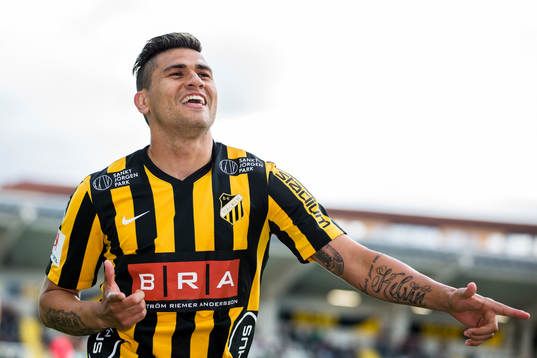 Häckens Paulinho jublar