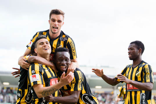 Häckens Paulinho, Nasiru Mohammed och Chisom Egbuchulam