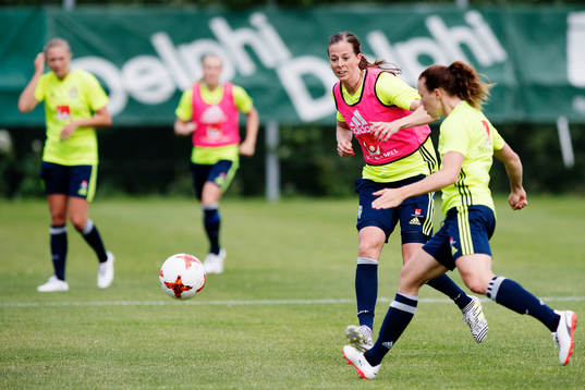 Lotta Schelin