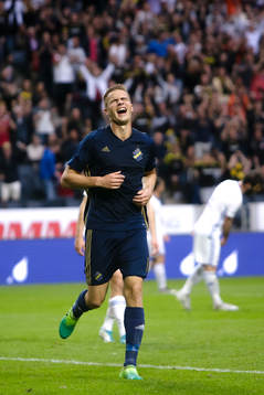 s Eero Markkanen jublar