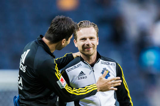 s assisterande tränare Bartosz Grzelak  och målvakt