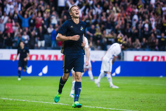 s Eero Markkanen jublar