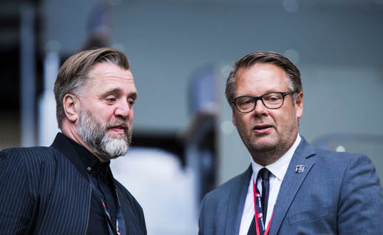 s sportchef Björn Wesström och VD Mikael Ahlerup innan