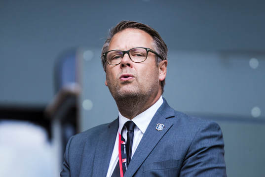 s VD Mikael Ahlerup innan fotbollsmatchen i kvalet till