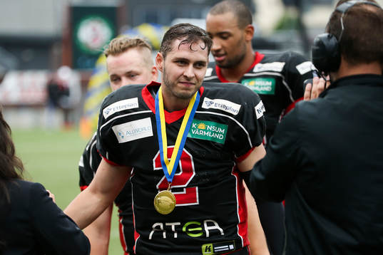 Carlstads Philip Juhlin med guldmedalj
