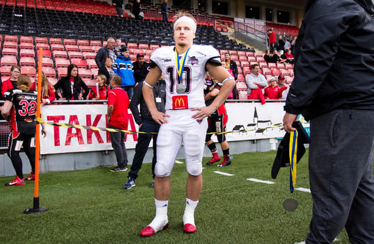 Örebro Black Knights Jonatan Gihl deppar med en