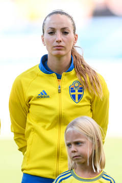 Sveriges Kosovare Asllani vid lineup innan
