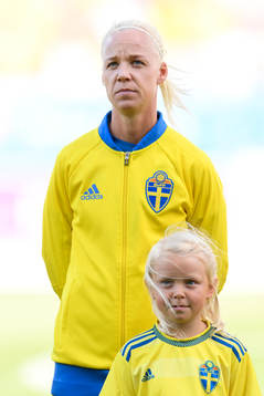 Sveriges Caroline Seger vid lineup innan