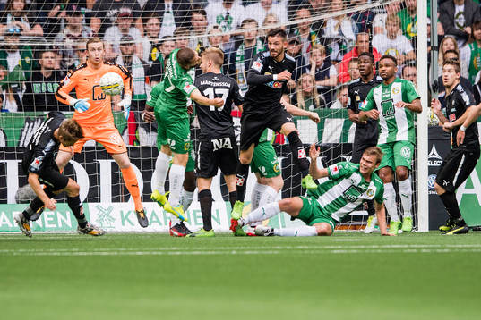 Hammarbys målvakt Ögmundur Kristinsson