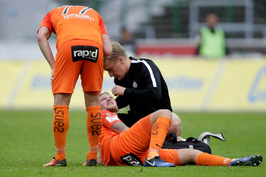 AFC Eskilstunas Alexander Michel ligger skadad