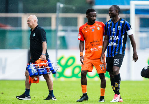 AFC Eskilstunas Buya Turay och Sirius Moses Ogbu