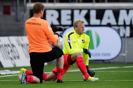 Häckens målvakt Christoffer Källqvist och målvakt Peter