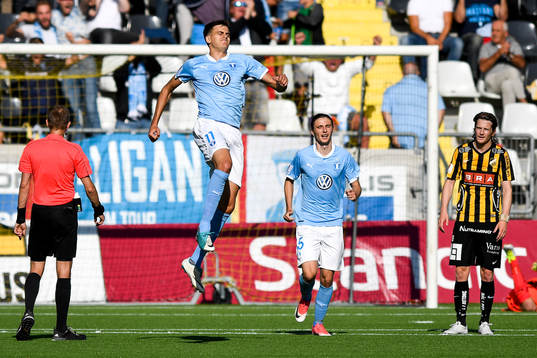Malmö FFs Alexander Jeremejeff jublar