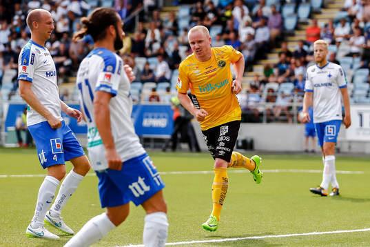 Elfsborgs Simon Lundevall jublar