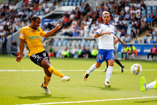 Elfsborgs Alex Dyer gör 0-2