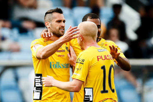 Elfsborgs Emir Bajrami , Simon Lundevall och Alex Dyer