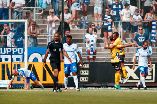 Elfsborgs Alex Dyer jublar
