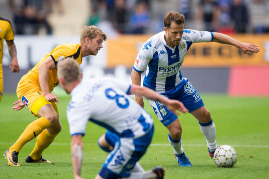 Halmstads Marcus Mathisen mot IFK Göteborgs Tobias Hysen