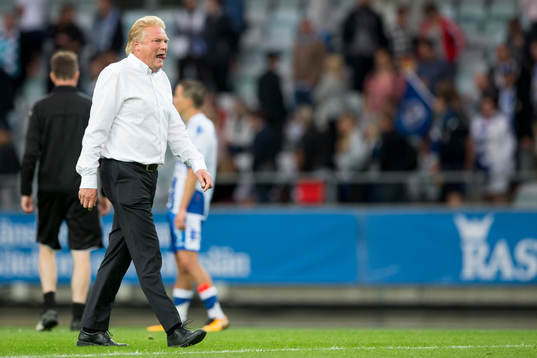 IFK Göteborgs tränare Jörgen Lennartsson deppar
