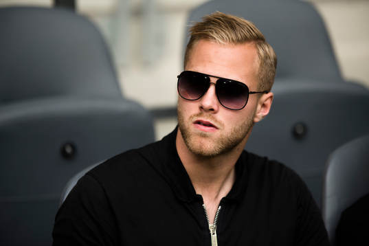 Djurgårdens Gustav Engvall på bänken före