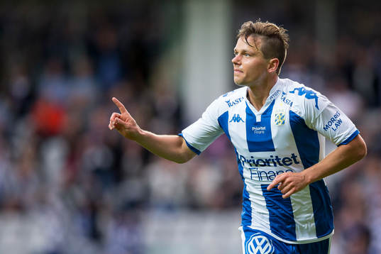 IFK Göteborgs Mads Albaek jublar