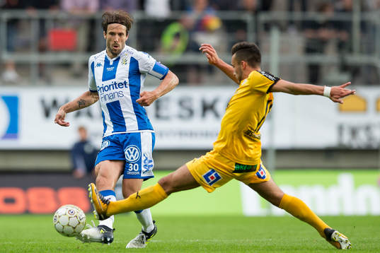 IFK Göteborgs Mattias Bjärsmyr mot Halmstads Sead