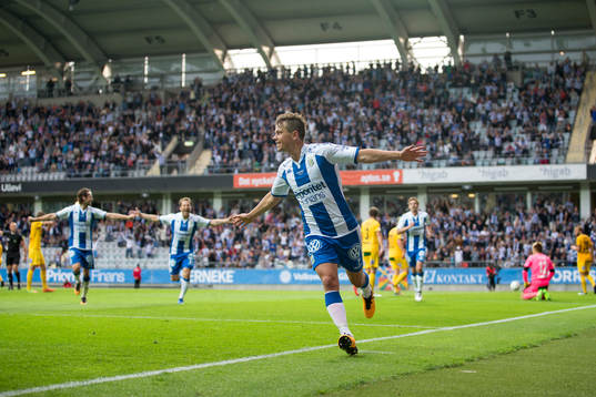 IFK Göteborgs Mads Albaek jublar