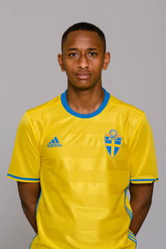 Bläddra bland fler bilder av Fotboll, P17, Sverige, Porträtt
