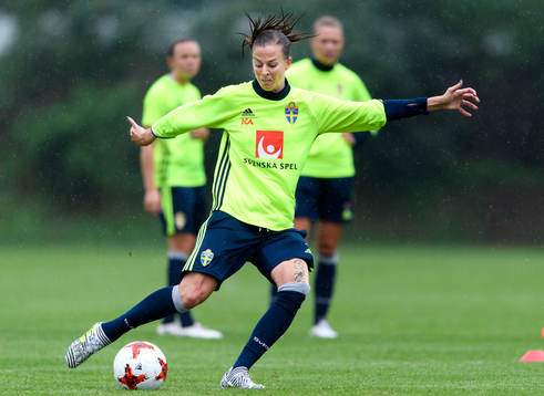 Lotta Schelin