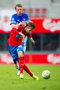 Helsingborgs Niklas Svensson i duell
