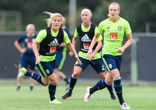 Mimmi Larsson, Caroline Seger och Magdalena Eriksson