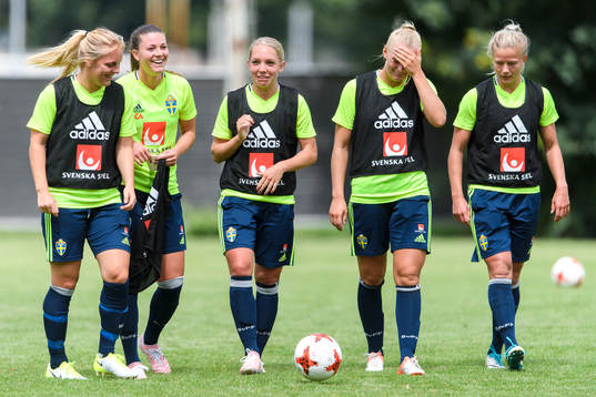 Mimmi Larsson, Pauline Hammarlund, Elin Rubensson, Stina