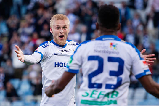 Norrköpings Karl Holmberg gör 1-0 och jublar mot Niclas