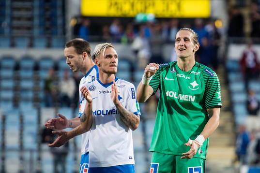 Norrköpings målvakt David Mitov Nilsson jublar