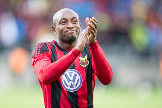 Östersunds Fouad Bachirou tackar publiken