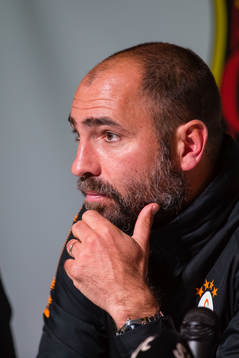 galatasarays tränare Igor Tudor på presskonferens