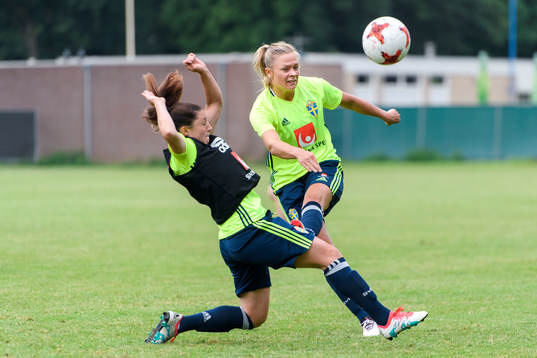 Josefin Johansson och Fridolina Rolfö