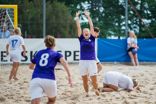 Beach FFs Nathalie Dahlqvist jublar